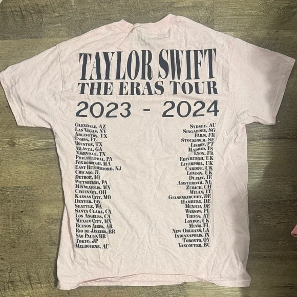 Taylor Swift Light Pink Graphic Tee - Picture 2 of 2